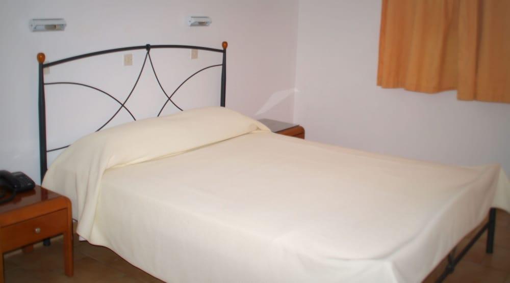 Blue Bay Hotel Skála Extérieur photo